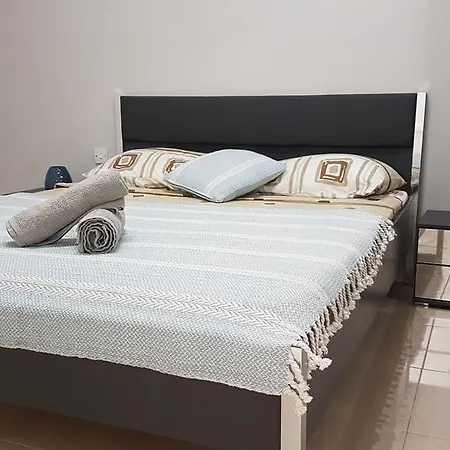 Spinola Seafront Apartment *