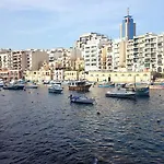 Апартаменты Spinola Seafront Сент Джулианс