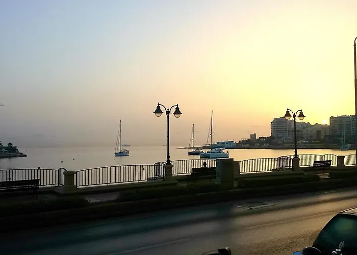 Appartement Spinola Seafront San Ġiljan